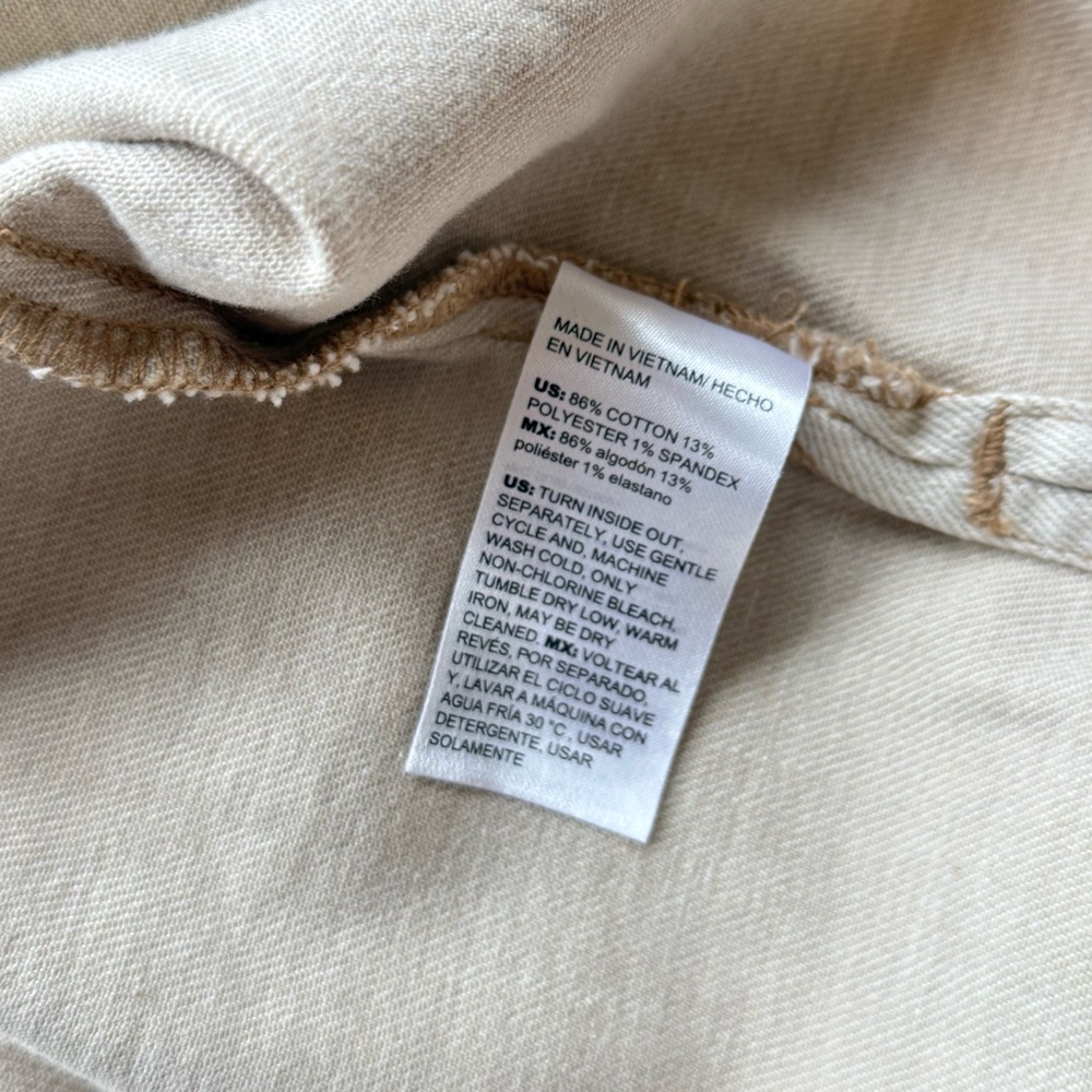 Chico's Beige Flare Jeans and Jacket - Picture 12 of 16